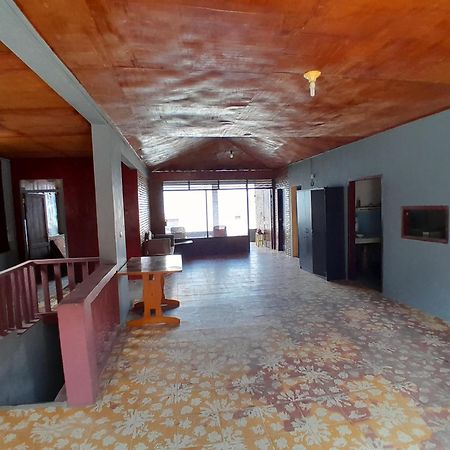 Maruba Inn ตุกตุก ภายนอก รูปภาพ